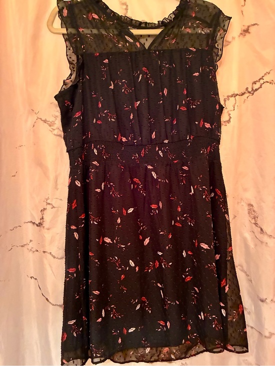Reitmans Dresses & Skirts - Reitmans Black Sheer Dot Dress with Pink & Red Floral Accents